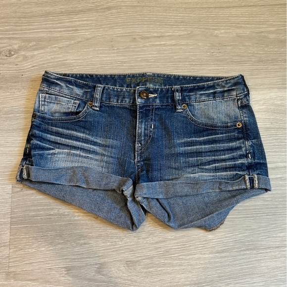 Express Women’s Jean Short - 4 - Picture 1 of 4